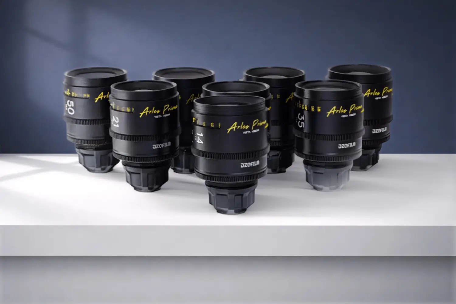 DZOFILM Arles Prime 8 Lens Kit (PL, EF, RF, L, E, Z-Mount) mieten