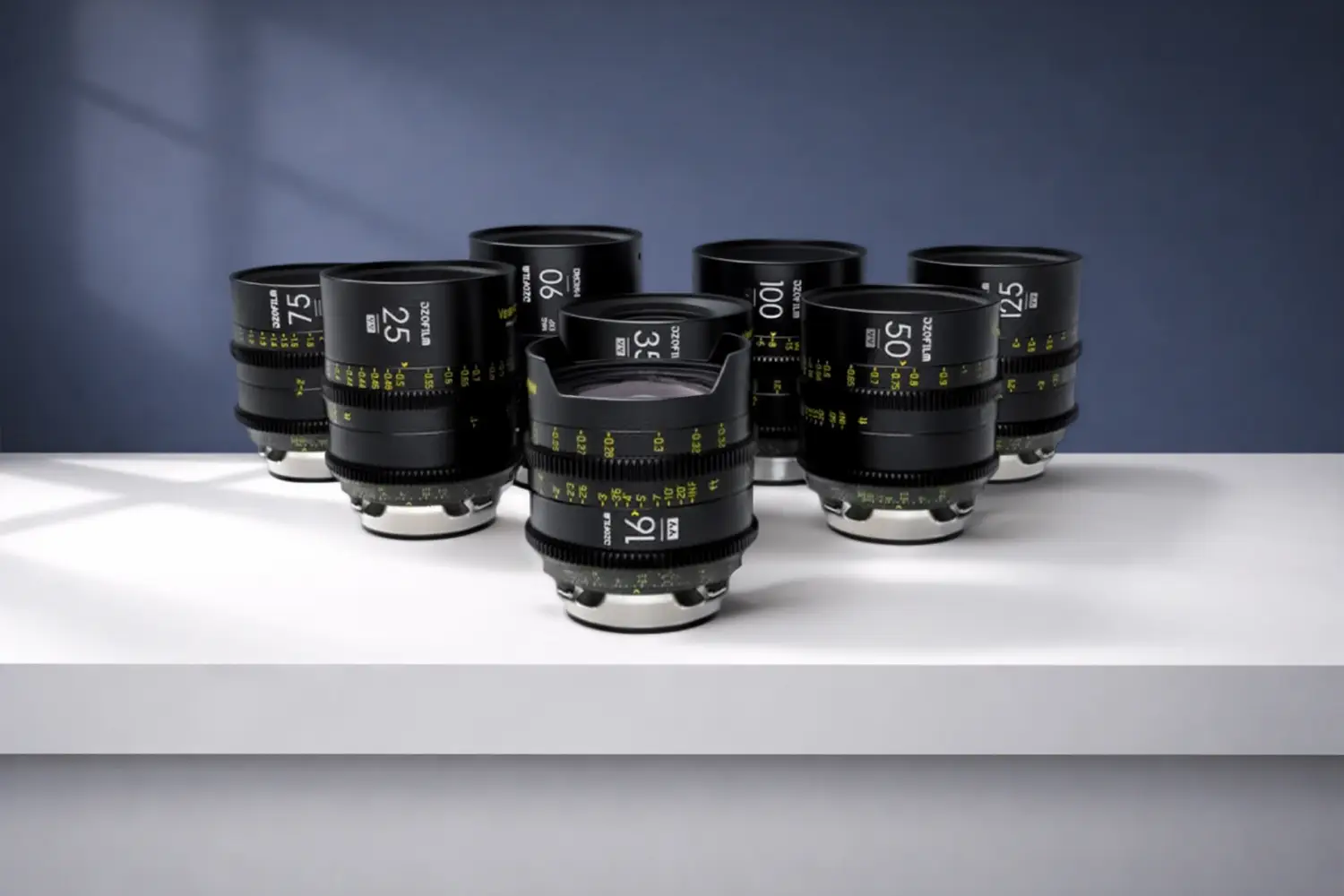 DZOFILM Vespid Prime 4 Lens Kit (Vier Objektive) mieten