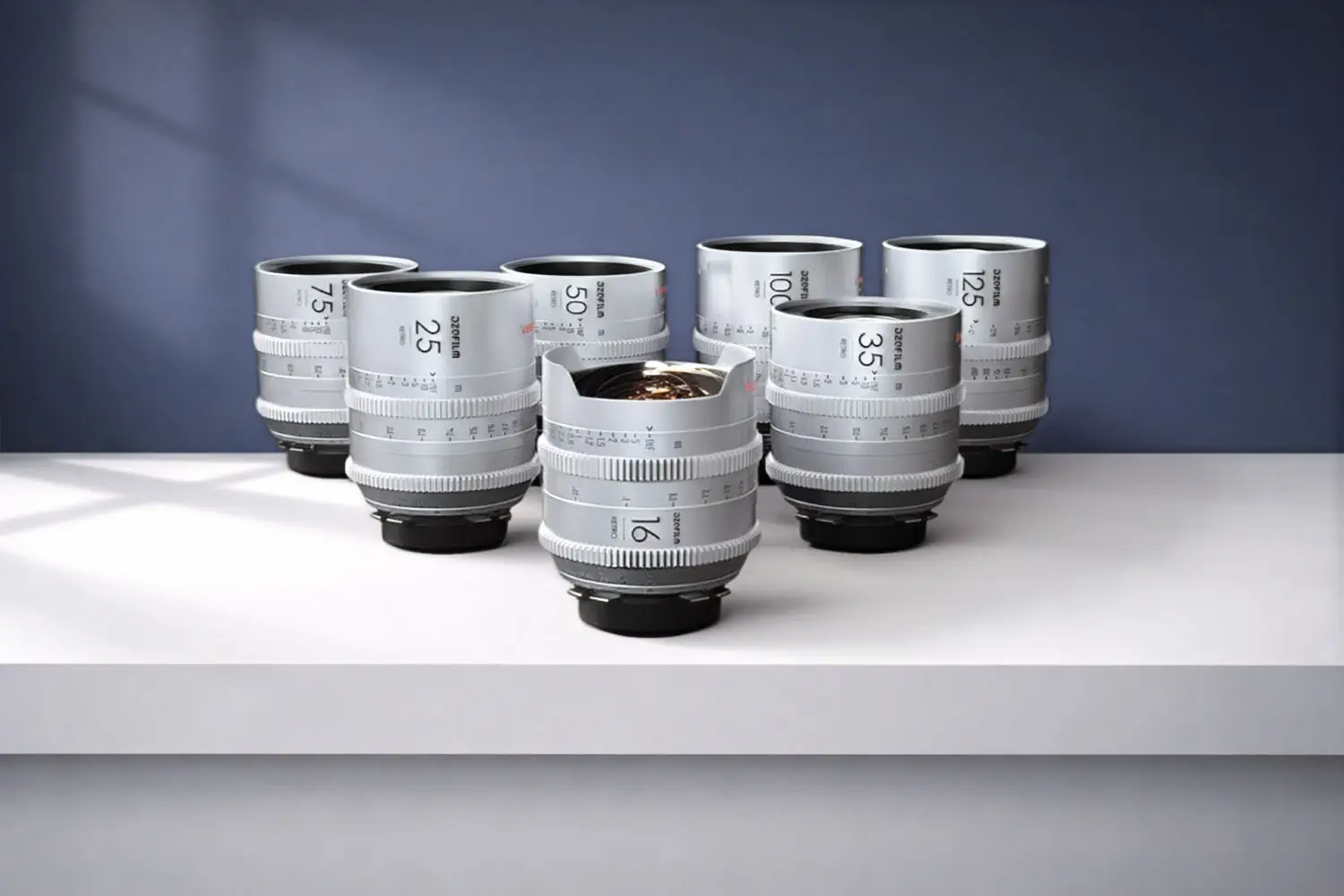 DZOFILM Vespid Retro 4 Lens Kit (PL, EF, RF, L, Z, E-Mount) mieten